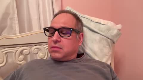 honey_man14 online show from 02-11-25, 10:18