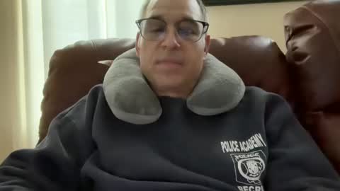 honey_man14 online show from 10-25-25, 12:23