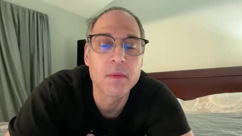 honey_man14 online show from 01-11-26, 07:08