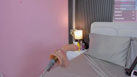 Snapshot of honey_sofii_ chatting on 10-29-25, 11:34 honey_sofii_ online show from 10-29-25, 11:34