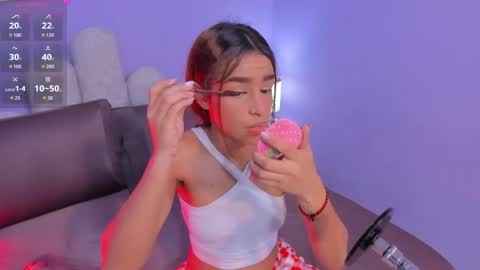 honey_sofii_ online show from 05-30-26, 11:40