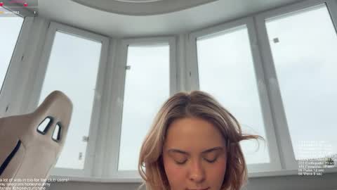 Jenyanew vid how I squirt in forest in bio online show from 03-06-26, 10:23