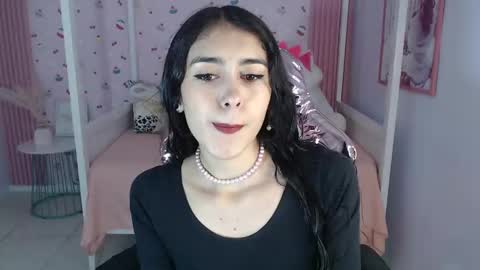 Snapshot of honey_torres_sub chatting on 01-15-25, 12:58 HONEY online show from 01-15-25, 12:58