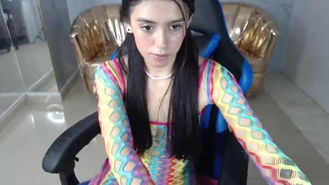 Snapshot of honey_torres_sub chatting on 03-08-25, 01:47 HONEY online show from 03-08-25, 01:47
