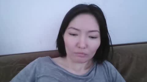 honey_yuzu online show from 06-01-26, 03:41