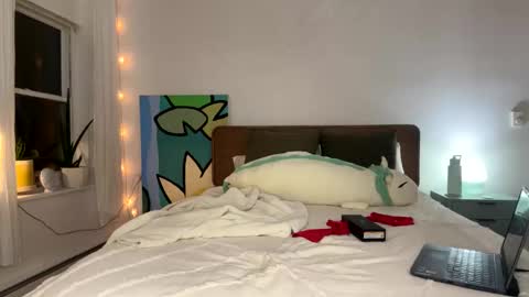 honeybbxx online show from 02-16-25, 02:53