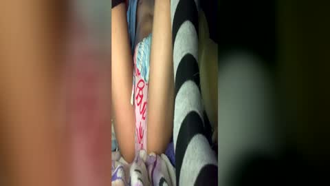 honeybeee8008 online show from 05-09-26, 01:11