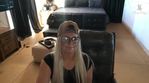 honeybuhnny online show from 03-13-26, 12:50