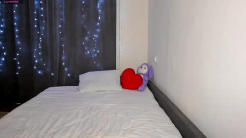 Snapshot of honeybunnyyy_ chatting on 03-30-26, 07:15 HoneyBunny online show from 03-30-26, 07:15