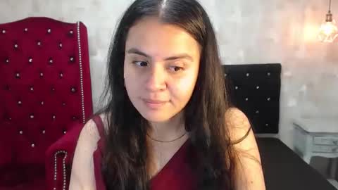 Snapshot of honeybuu_ chatting on 04-29-26, 02:21 Emily online show from 04-29-26, 02:21