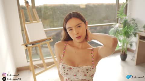 Snapshot of honeyco57 chatting on 12-22-24, 08:47 Jessie online show from 12-22-24, 08:47