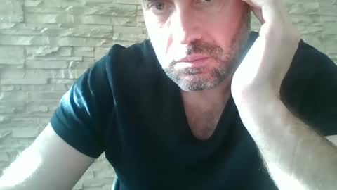 Snapshot of honeydaddyforyou chatting on 12-30-24, 01:47 honeydaddyforyou online show from 12-30-24, 01:47