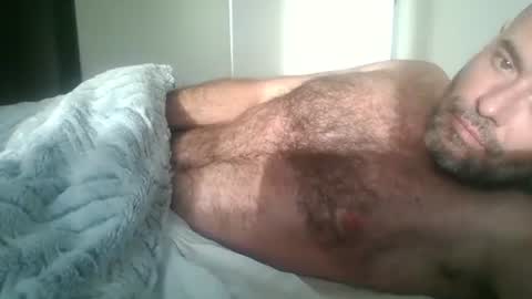 Snapshot of honeydaddyforyou chatting on 01-29-25, 03:47 honeydaddyforyou online show from 01-29-25, 03:47