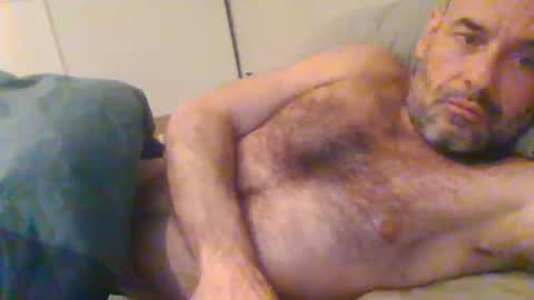 Snapshot of honeydaddyforyou chatting on 02-02-25, 01:12 honeydaddyforyou online show from 02-02-25, 01:12