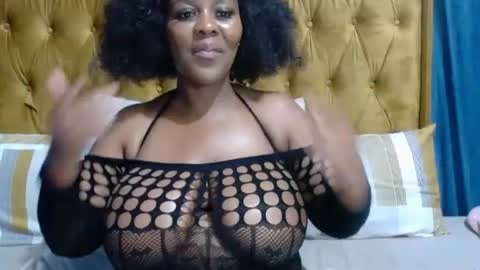 honeyglow_ online show from 08-06-26, 07:16