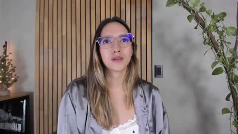 Snapshot of honeyhot69__ chatting on 12-08-24, 10:41 Sofia independent model online show from 12-08-24, 10:41