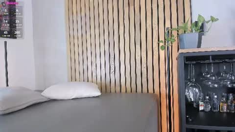 Snapshot of honeyhot69__ chatting on 07-05-26, 11:06 Sofia independent model online show from 07-05-26, 11:06