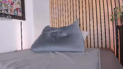 Snapshot of honeyhot69__ chatting on 07-06-26, 11:07 Sofia independent model online show from 07-06-26, 11:07