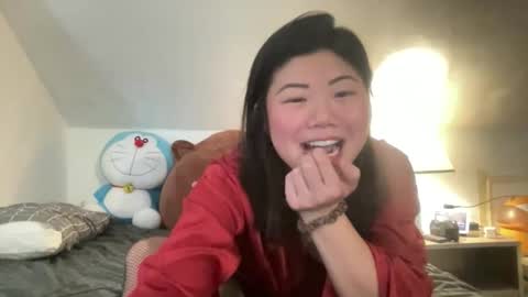 HoneySunshineNeko online show from 02-12-26, 03:07