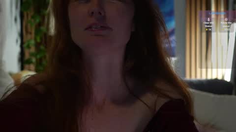 Snapshot of honeyumtoast chatting on 09-30-25, 01:32 Noelle online show from 09-30-25, 01:32