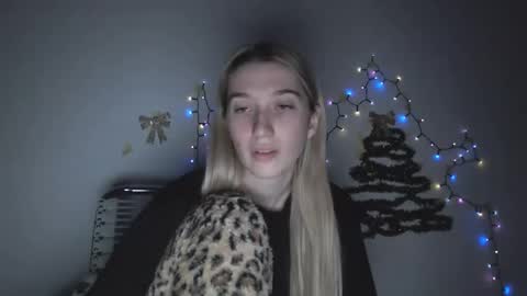 honeyveil online show from 01-05-26, 05:27