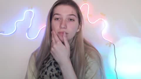 honeyveil online show from 03-30-26, 09:43