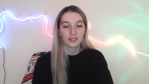 honeyveil online show from 04-14-26, 01:28