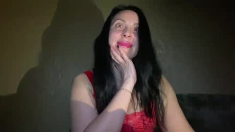 Snapshot of honeyvibe26 chatting on 05-19-26, 08:59 honeyvibe26 online show from 05-19-26, 08:59