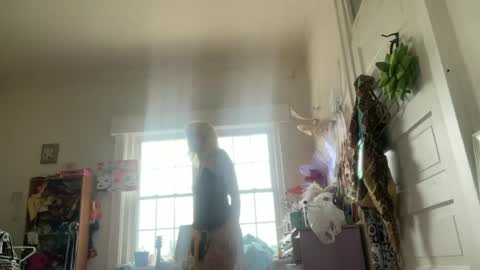 Snapshot of honeyxlimbed chatting on 06-26-26, 07:07 Emi Rose online show from 06-26-26, 07:07