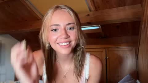 Honey online show from 07-02-26, 05:24
