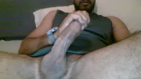 Snapshot of hongzeb chatting on 09-11-25, 11:16 Ryan online show from 09-11-25, 11:16