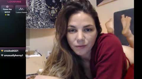 HoodHippy online show from 10-29-25, 04:15