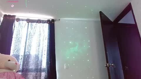 Hoollly Jones online show from 11-11-25, 03:01