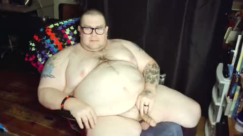 Snapshot of hoosierdaddyxl chatting on 01-16-25, 05:11 Sir online show from 01-16-25, 05:11