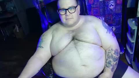 Snapshot of hoosierdaddyxl chatting on 10-06-25, 08:50 Sir online show from 10-06-25, 08:50