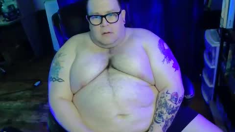 Snapshot of hoosierdaddyxl chatting on 04-08-26, 04:40 Sir online show from 04-08-26, 04:40