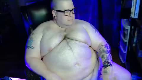 Snapshot of hoosierdaddyxl chatting on 05-11-26, 02:50 Sir online show from 05-11-26, 02:50