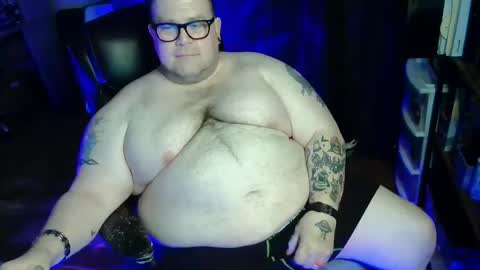 Snapshot of hoosierdaddyxl chatting on 05-22-26, 06:13 Sir online show from 05-22-26, 06:13