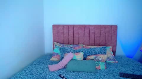 Snapshot of hoot_alicee chatting on 10-16-25, 09:05 ONLYFANS online show from 10-16-25, 09:05