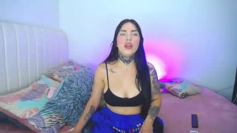 Snapshot of hoot_alicee chatting on 02-17-26, 09:32 ONLYFANS online show from 02-17-26, 09:32