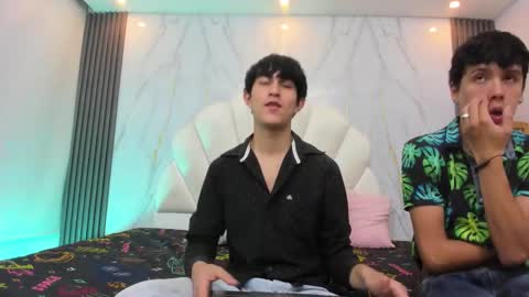 Snapshot of hoot_booys_ chatting on 12-04-25, 07:33 hoot_booys_ online show from 12-04-25, 07:33