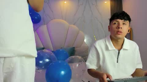 hoot_booys_ online show from 02-19-26, 09:00