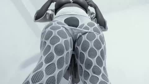 Snapshot of hoot_emily chatting on 09-11-25, 04:01 Emily online show from 09-11-25, 04:01