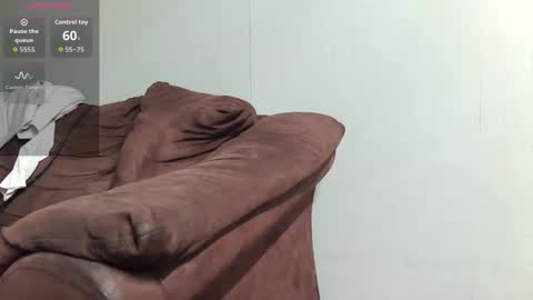 Nakedskinnybigd online show from 04-12-26, 03:55