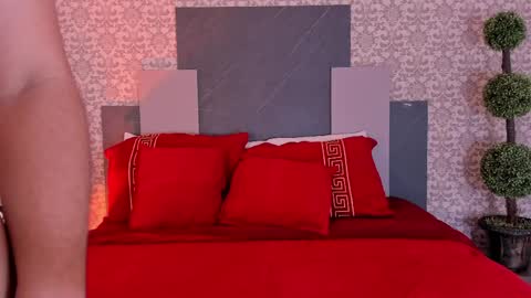 Snapshot of hornetnoir chatting on 05-22-26, 11:38 Layla Noir online show from 05-22-26, 11:38