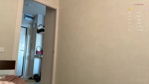 Snapshot of horney_audrey chatting on 02-04-25, 03:33 Audrey online show from 02-04-25, 03:33