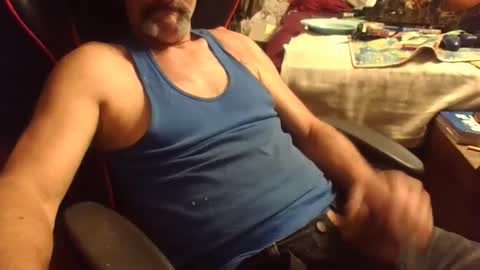 Snapshot of horneyjoe48 chatting on 09-23-25, 02:09 joey online show from 09-23-25, 02:09