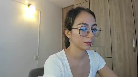 Snapshot of horny_adiction chatting on 11-22-25, 08:41 horny_adiction online show from 11-22-25, 08:41