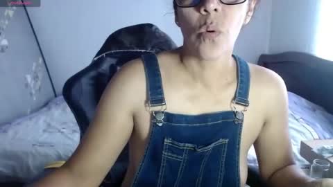 Snapshot of horny_and_daring chatting on 06-22-26, 12:24 horny and daring online show from 06-22-26, 12:24