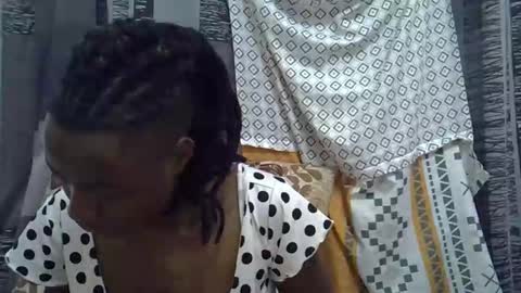 Leila online show from 02-21-26, 09:10